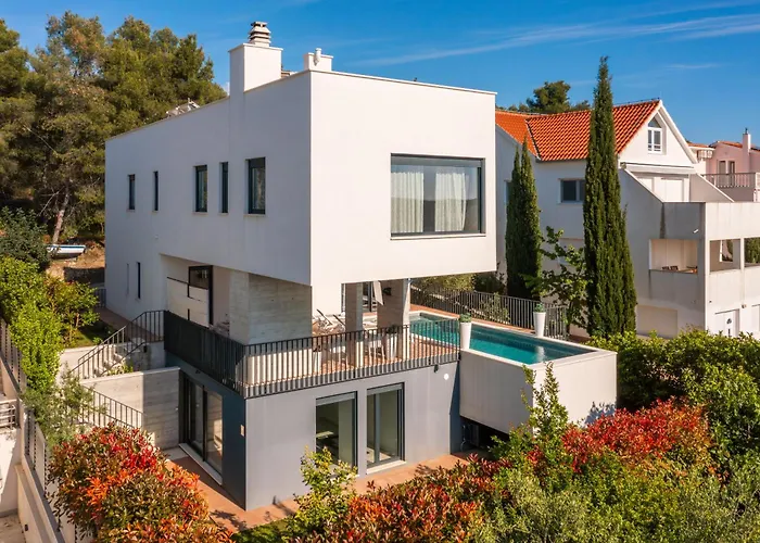 Marulovo Hills Villa *